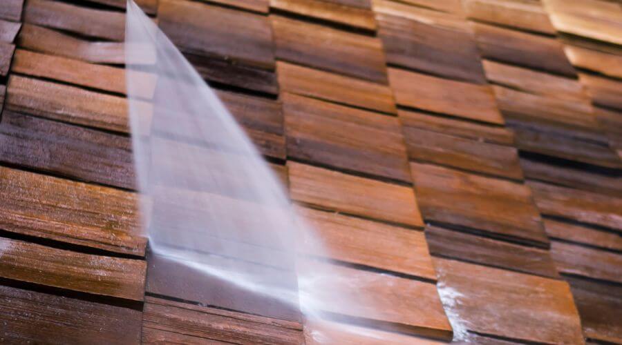 Professional gutter cleaning in Mabelvale, AR